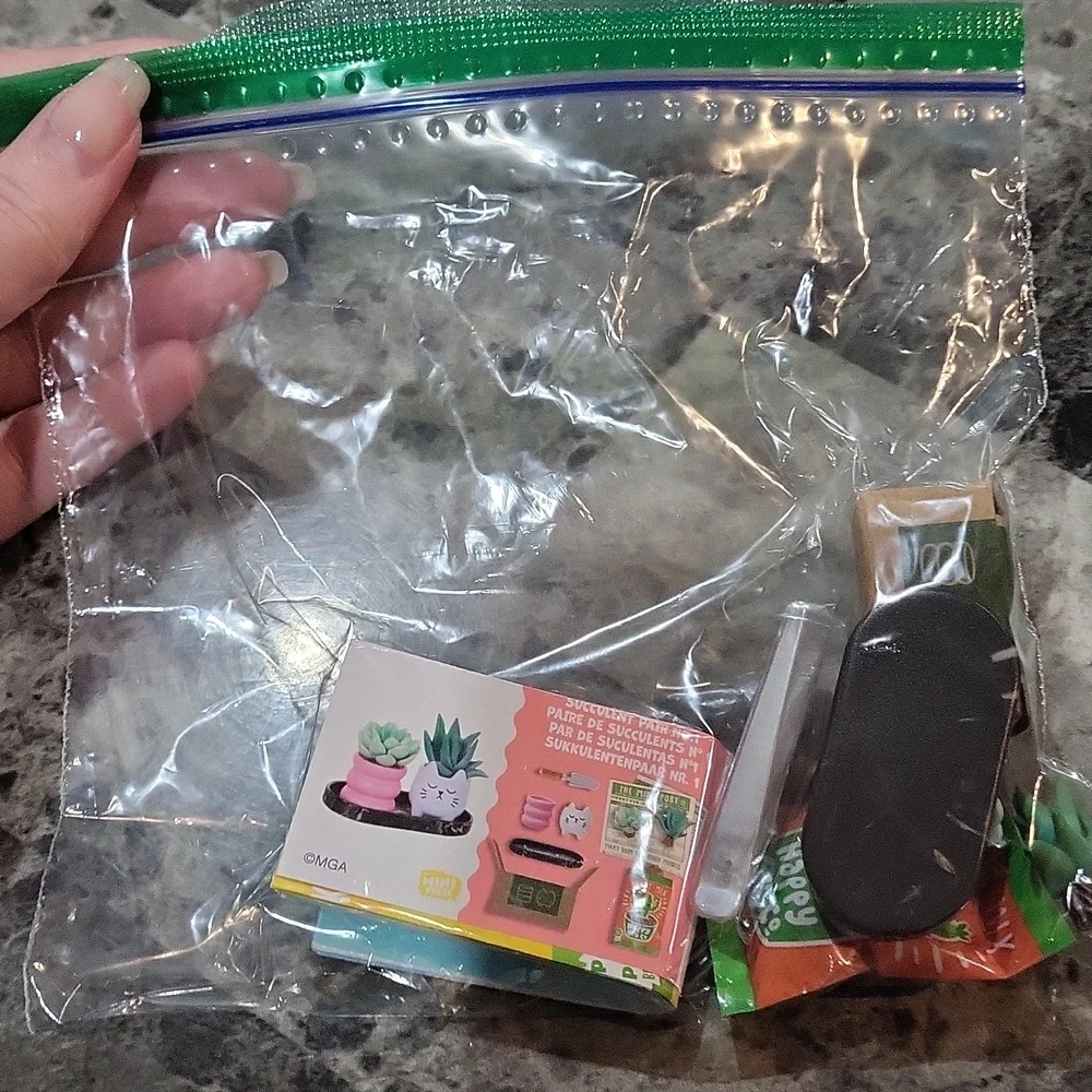 Miniverse Make It Mini Lifestyle Succulent Pair No 1